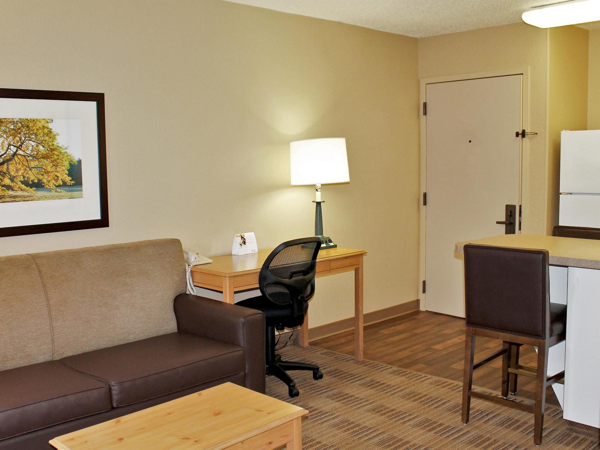 Extended Stay America Suites - Boston - Waltham - 52 4Th Ave Exterior photo