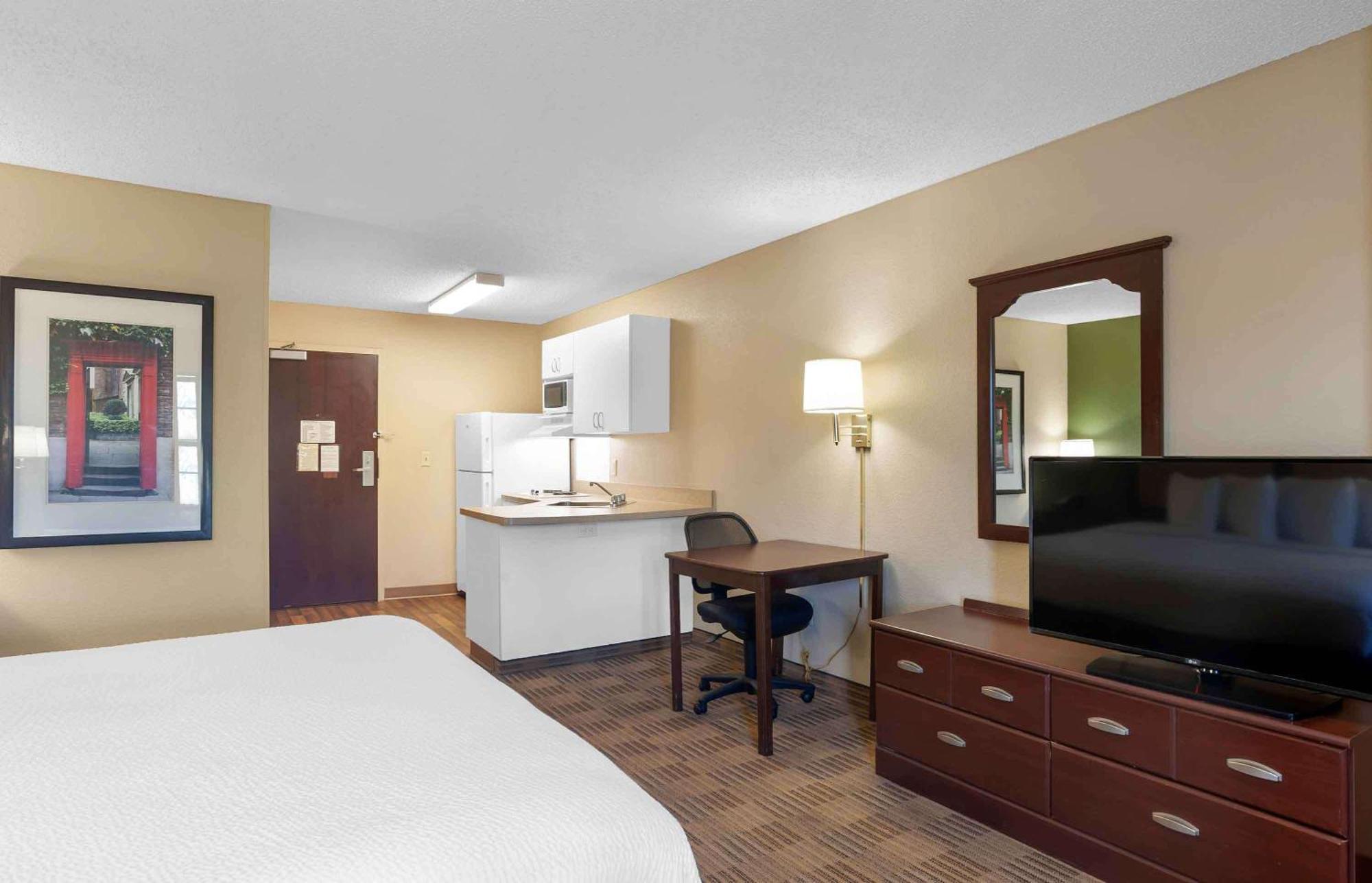 Extended Stay America Suites - Boston - Waltham - 52 4Th Ave Exterior photo