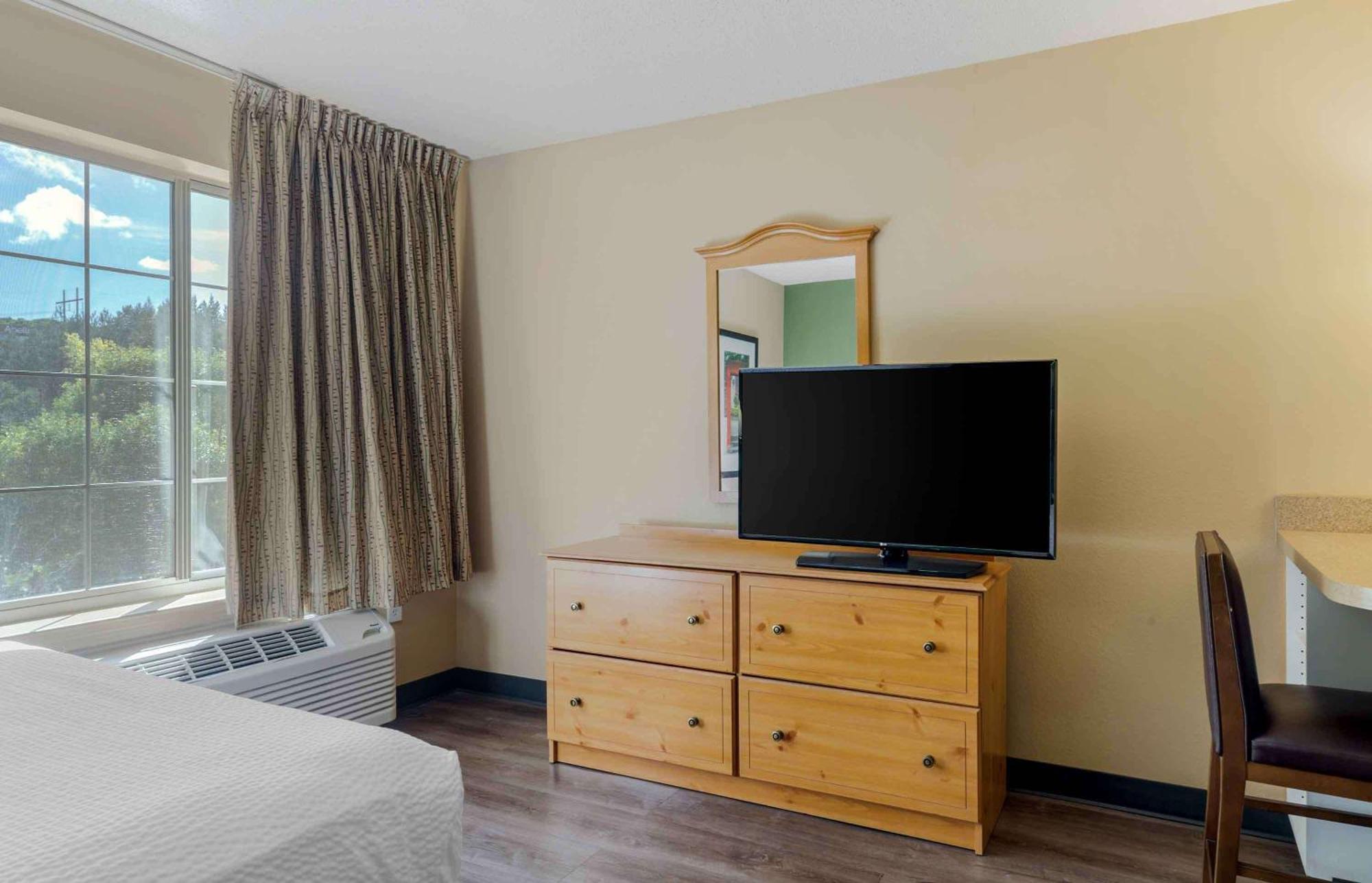 Extended Stay America Suites - Boston - Waltham - 52 4Th Ave Exterior photo